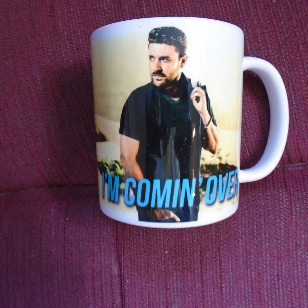 Chris Young I'm Comin' Over Mug Insulated Glass Holder Flask & Key Chain